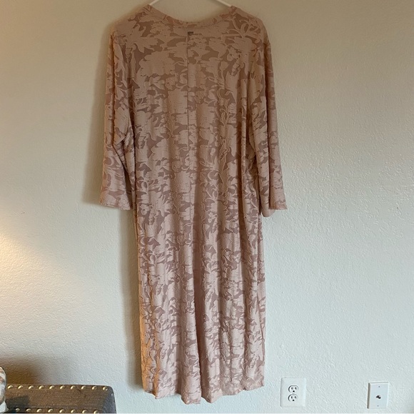 Torrid Light Pink High-low Floral Kimono Size 1 - Picture 9 of 9